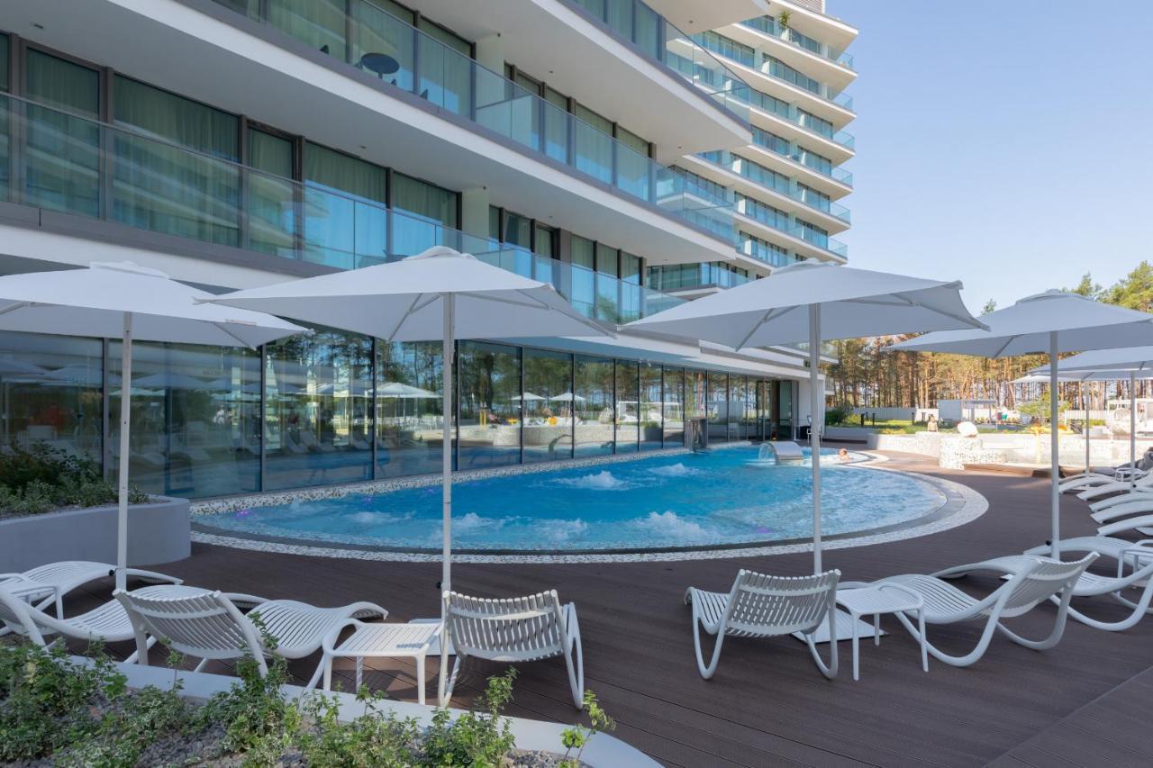 Royallux Apartment Waves Resort & Spa - Sea View From Balcony By Renters Prestige Miedzyzdroje Exterior photo