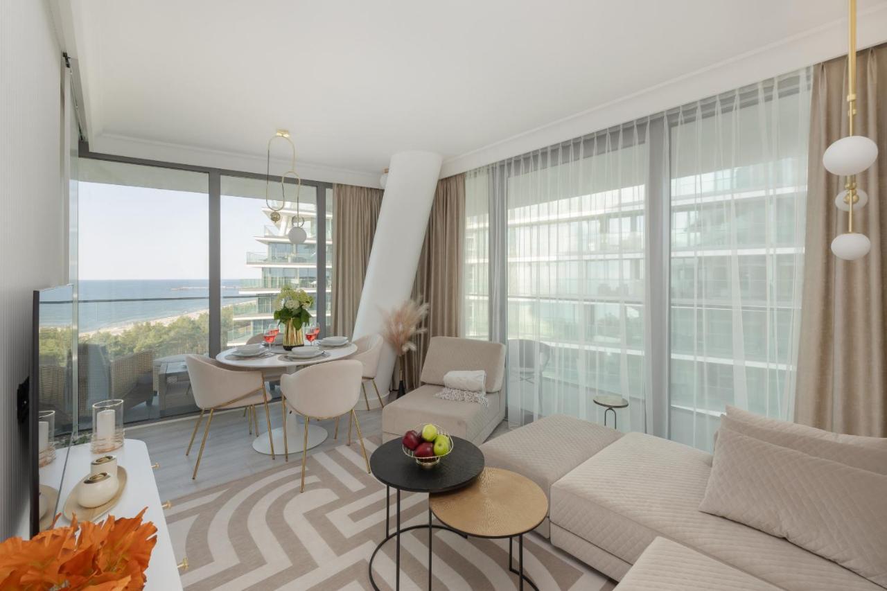 Royallux Apartment Waves Resort & Spa - Sea View From Balcony By Renters Prestige Miedzyzdroje Exterior photo