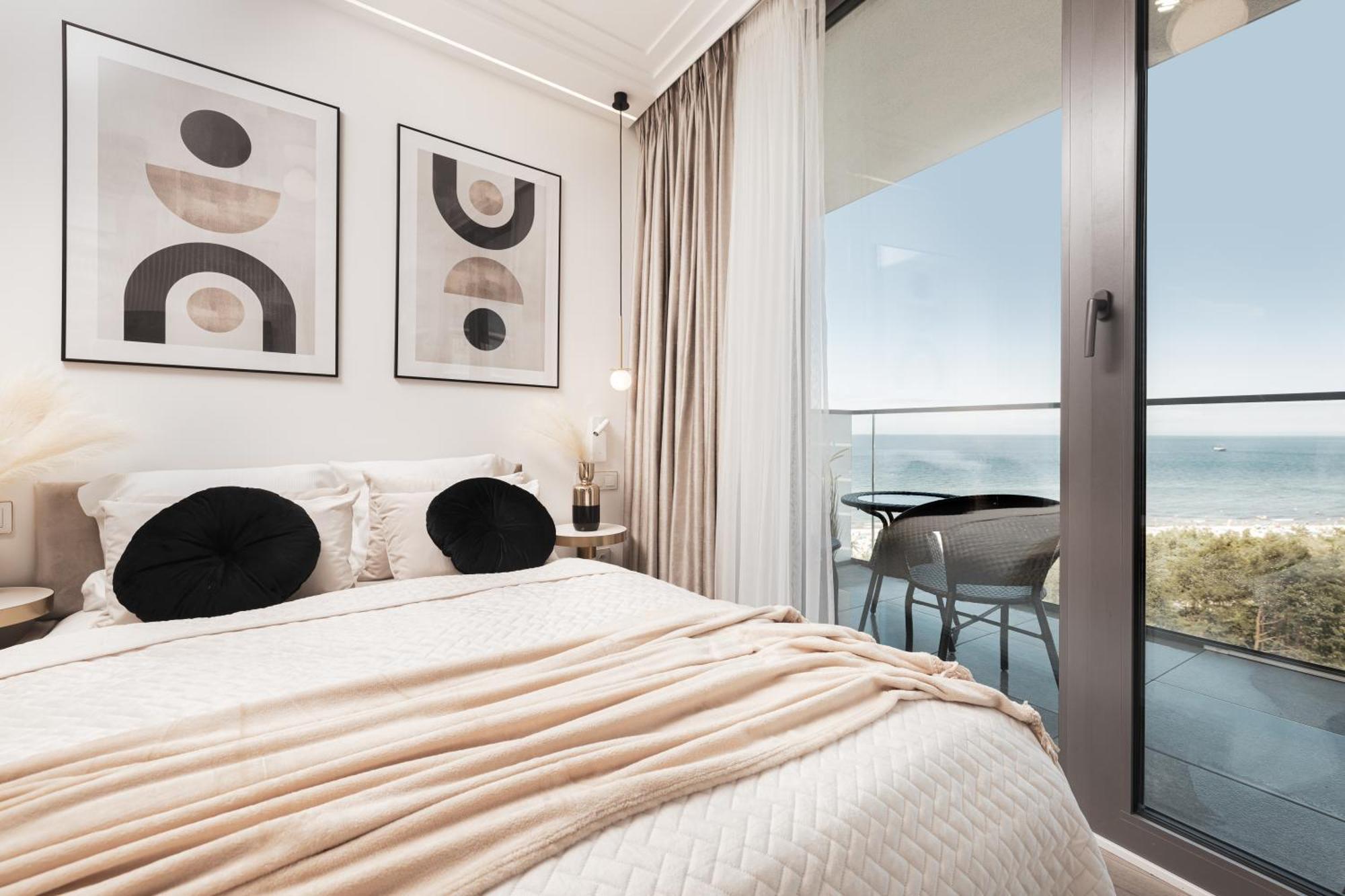 Royallux Apartment Waves Resort & Spa - Sea View From Balcony By Renters Prestige Miedzyzdroje Exterior photo